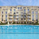 Апартхотел Bellicity Complex