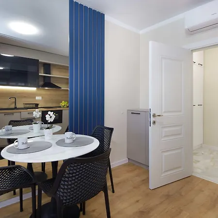 Aparthotel Bellicity Complex 4*